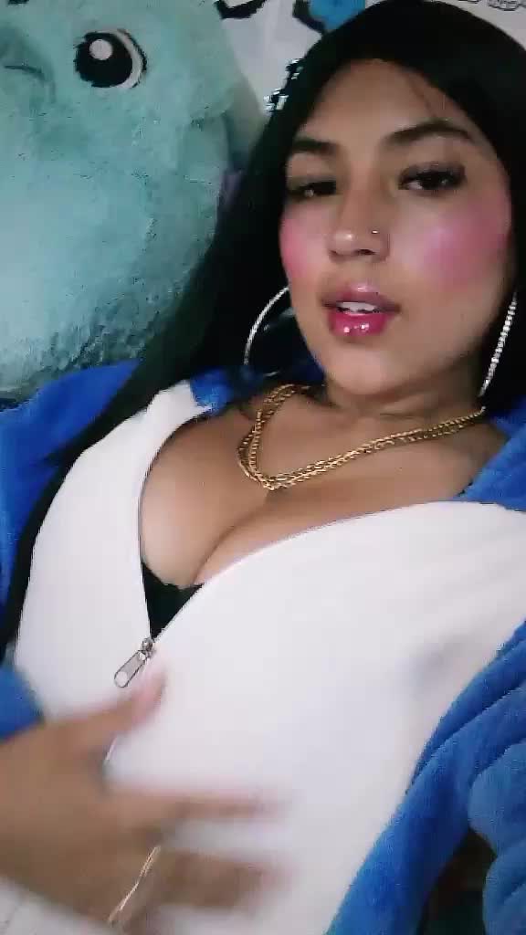 @Viviana🍒