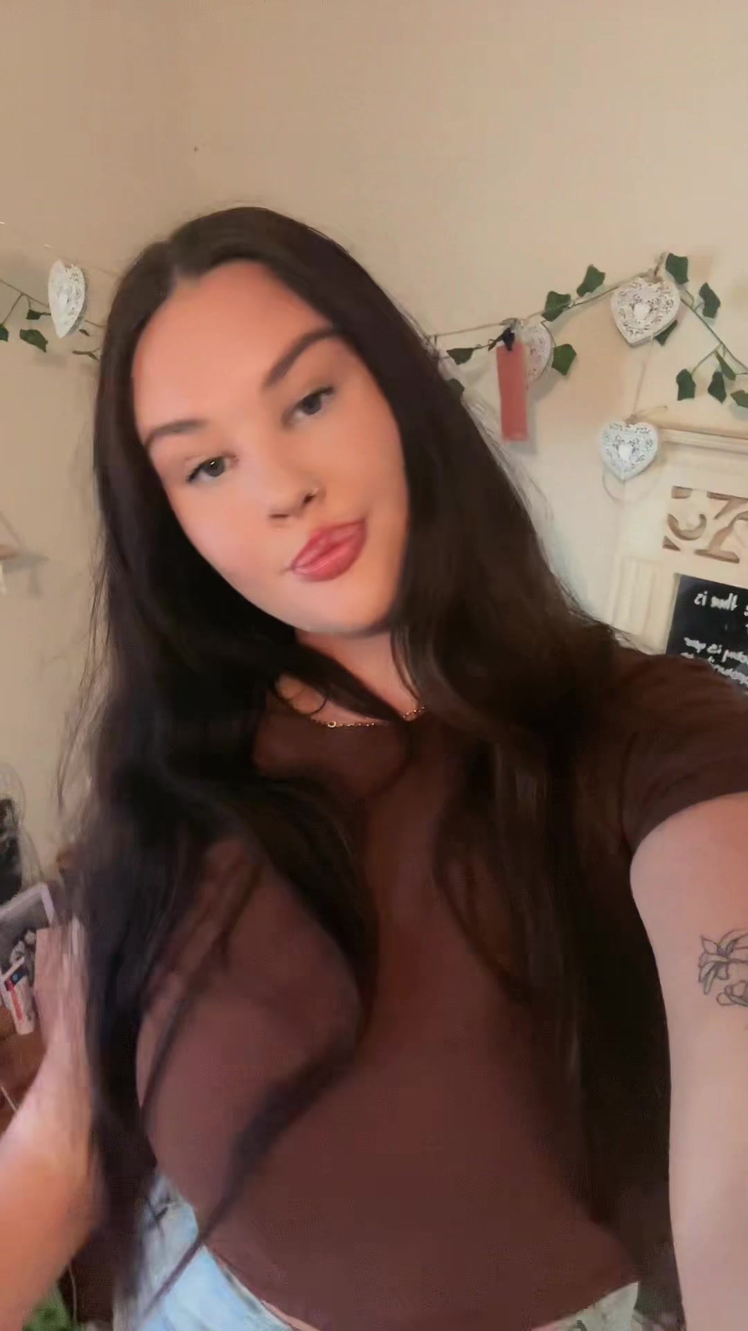 @J🤎