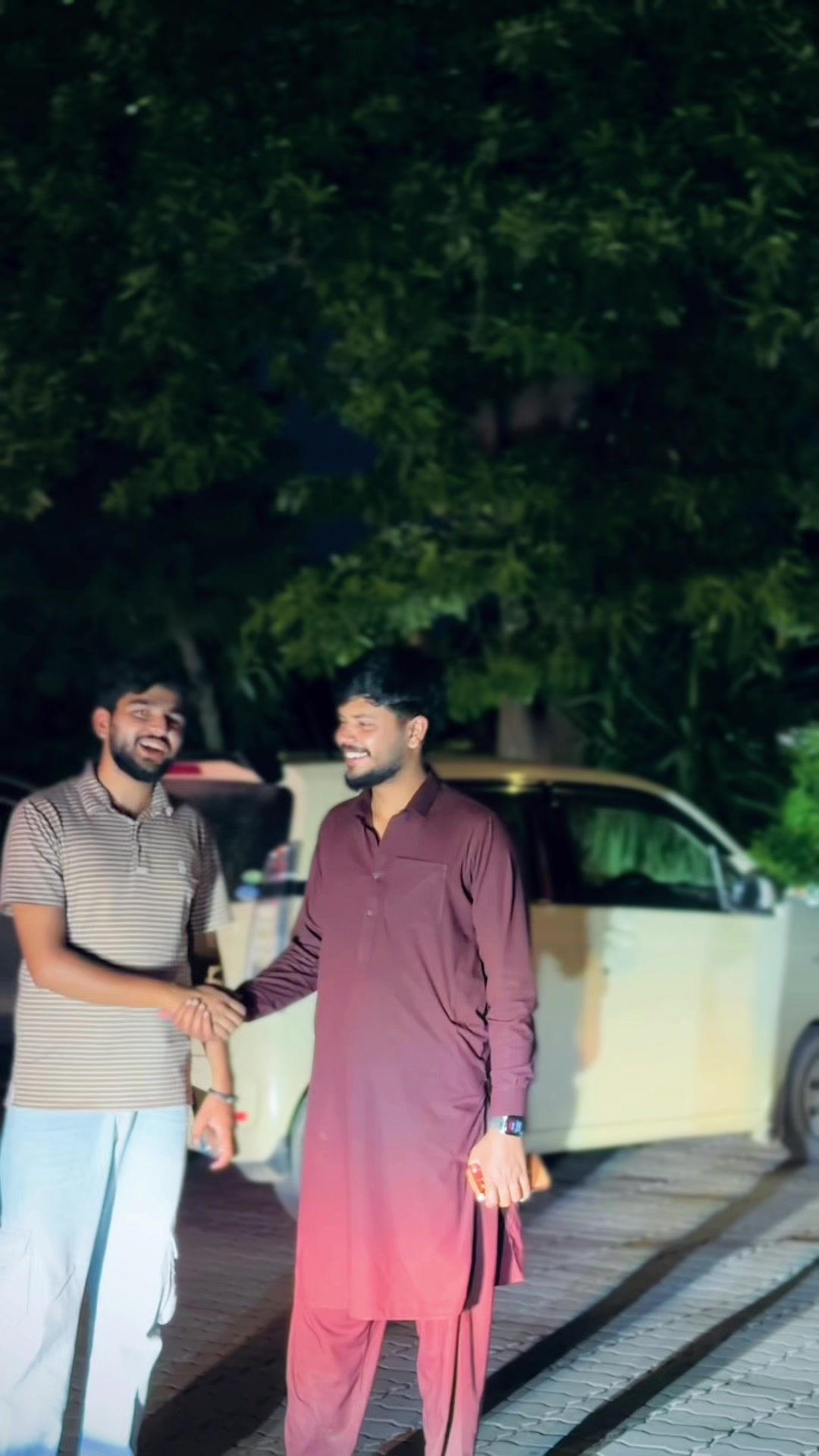@ملک علی حمزہ اعوان 💸