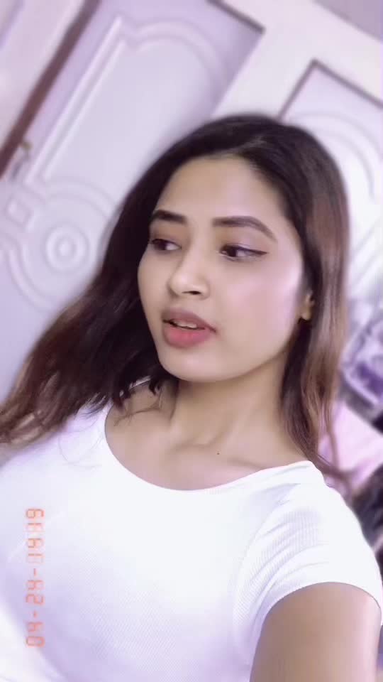@Nisha🧿🤫