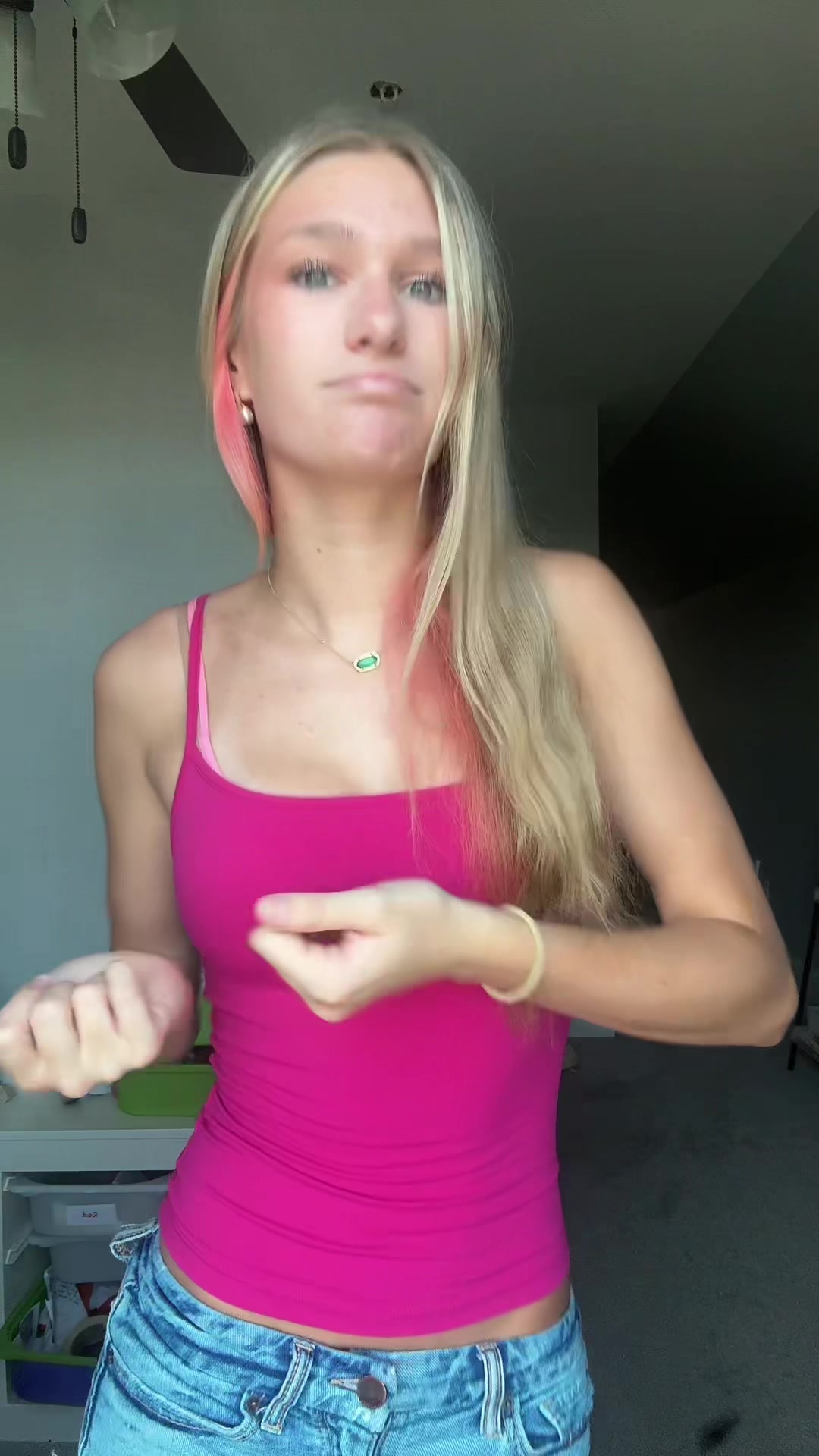 @heyitscourtenayy