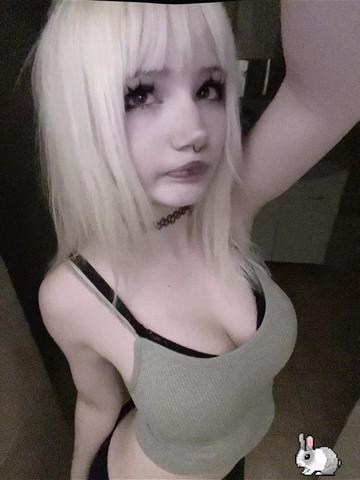 @r1na