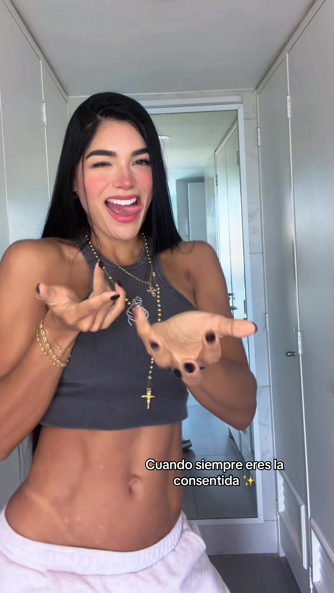 @steff_antonieta