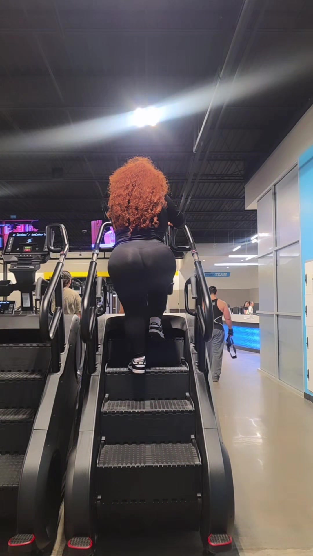 @yeslygomez