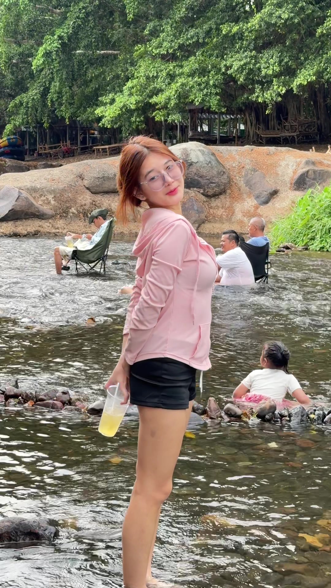 @แขนงน้อย