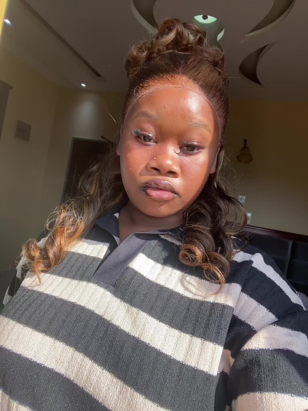 @Angel•✌🏽