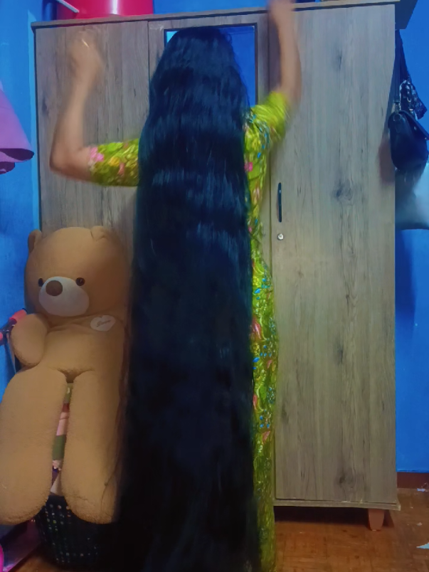 @Yamin Shwe Sin(Rapunzel)