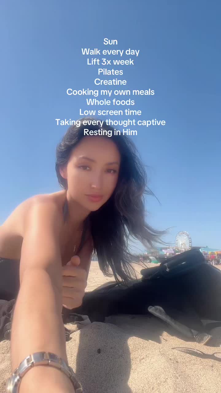 @celineleahc