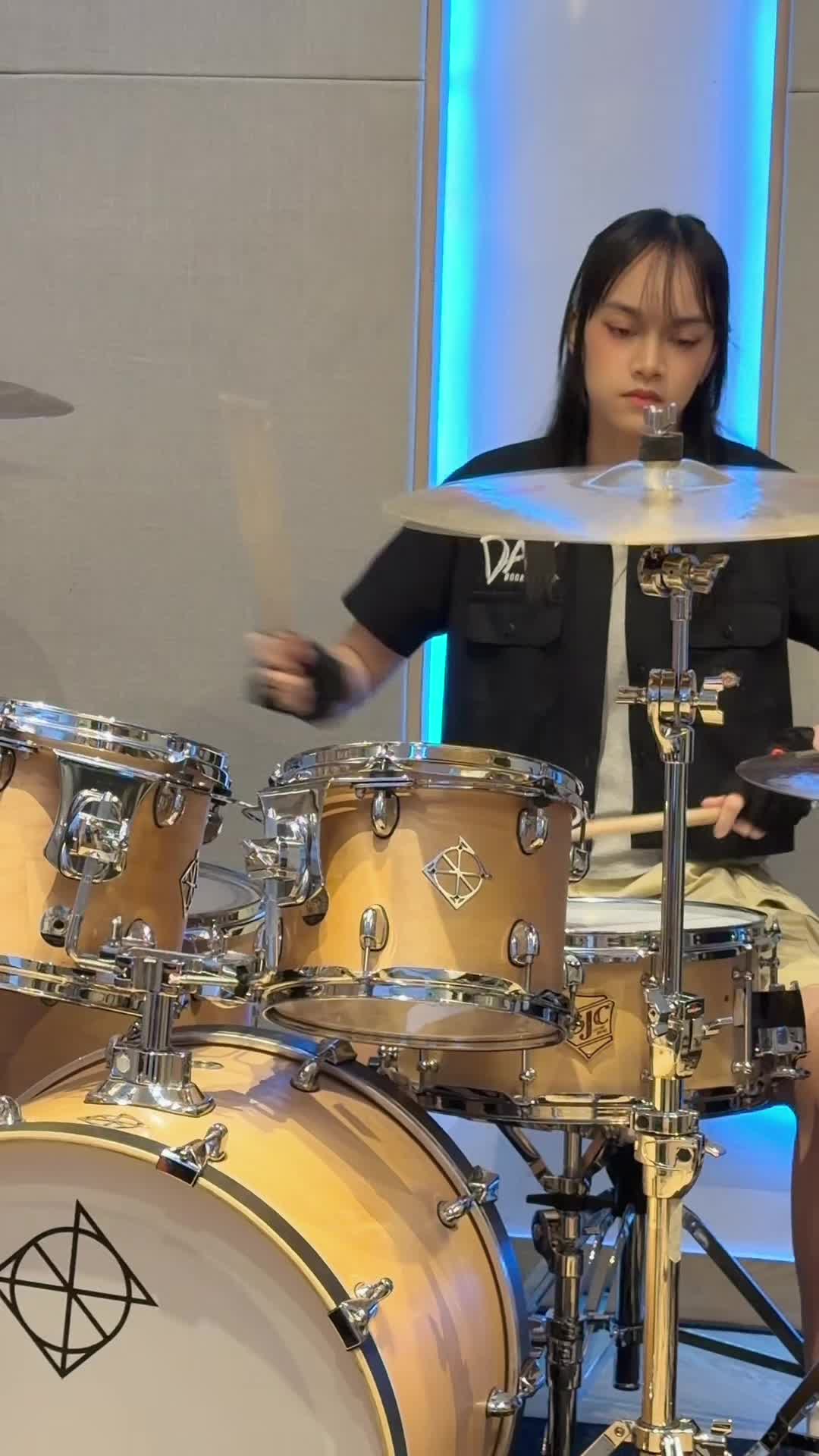 @RockyRk