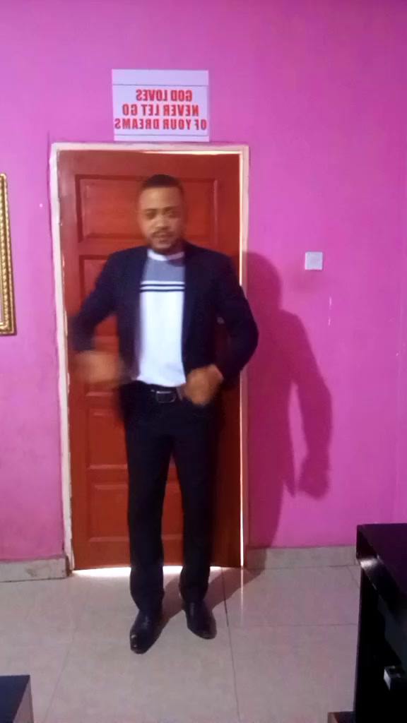 @MANOFGOD VICTORBUSHIRI🇨🇩🇿🇲