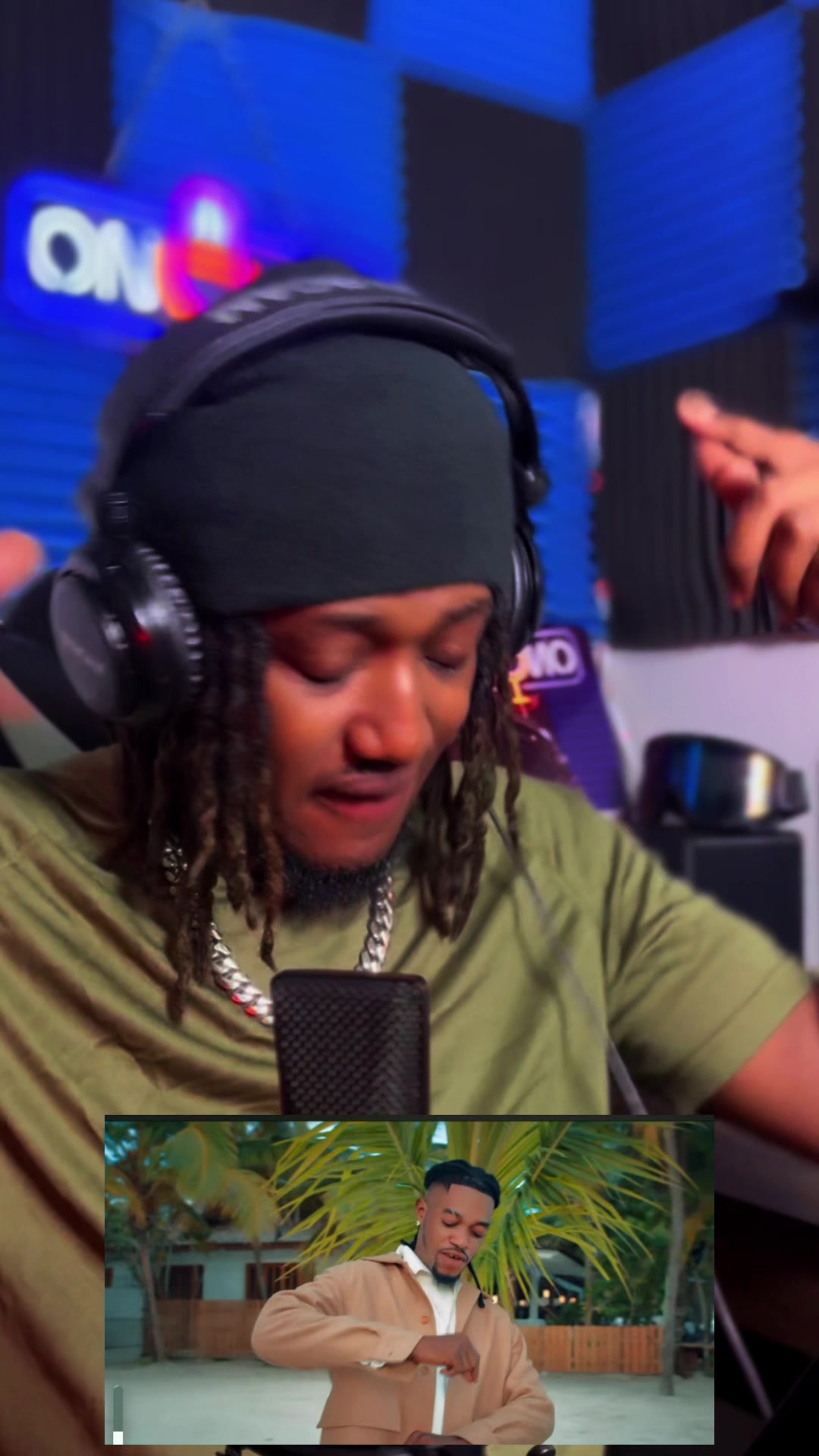 @𝐏𝐲𝐯𝐨 𝐎𝐧 𝐓𝐡𝐞 𝐌𝐢𝐜🎙️