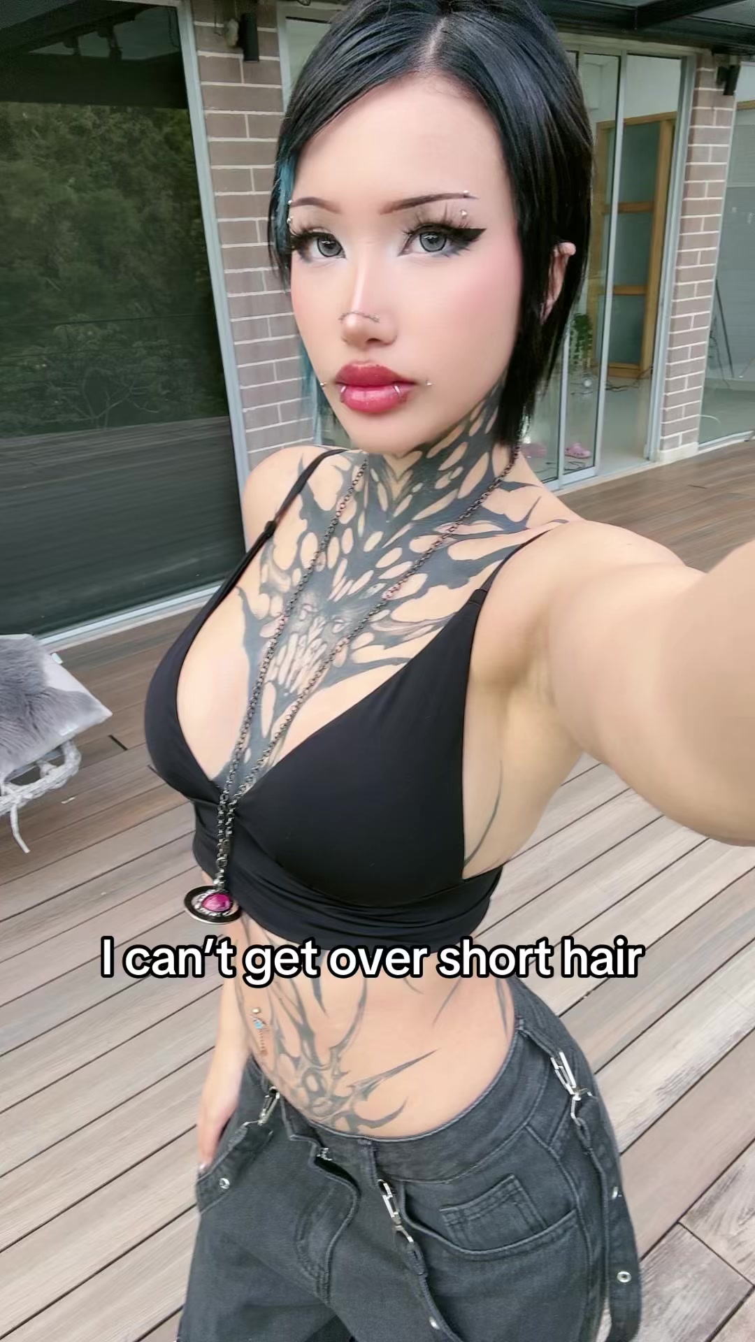 @goth_d0ll