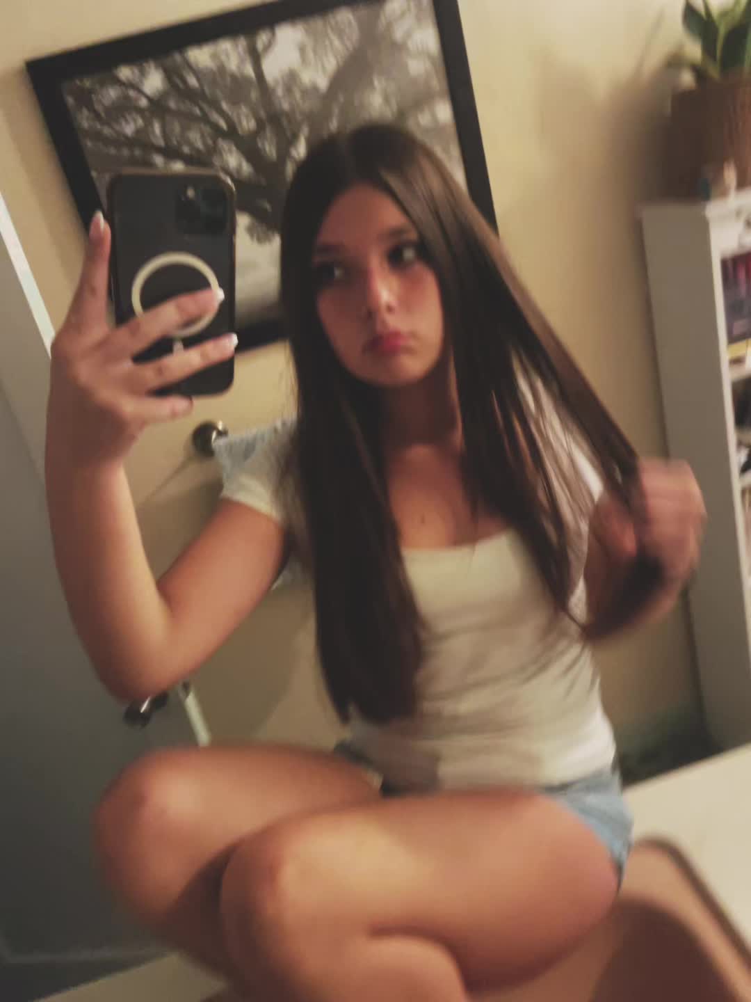 @🦄