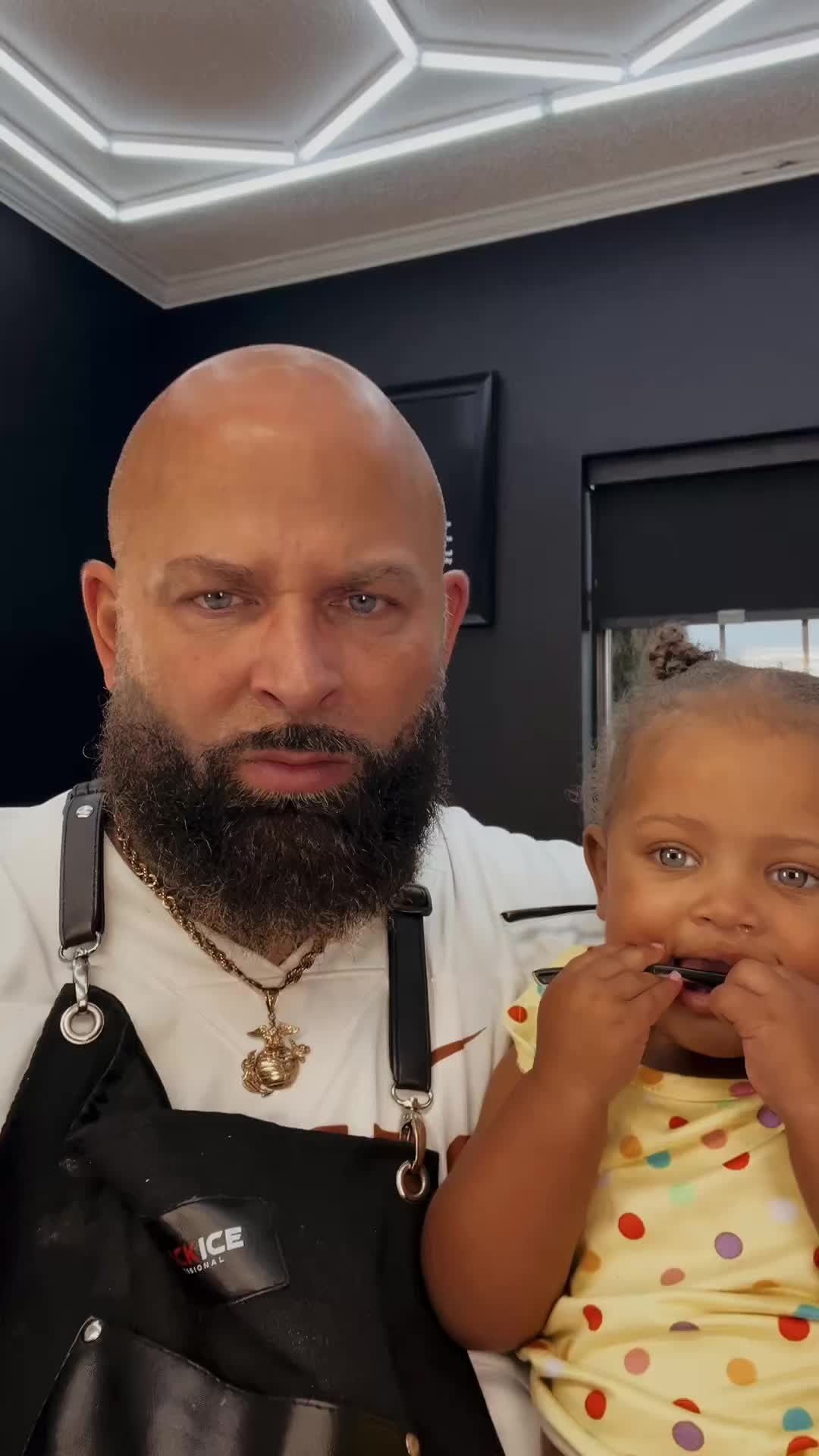 @TheRealPapawNLondyn