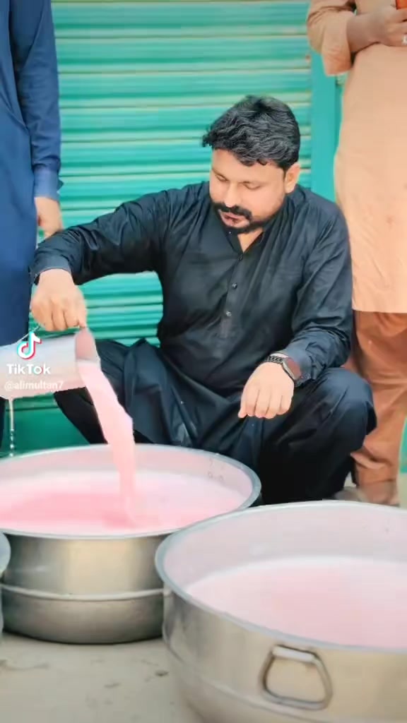 @AfreenGull