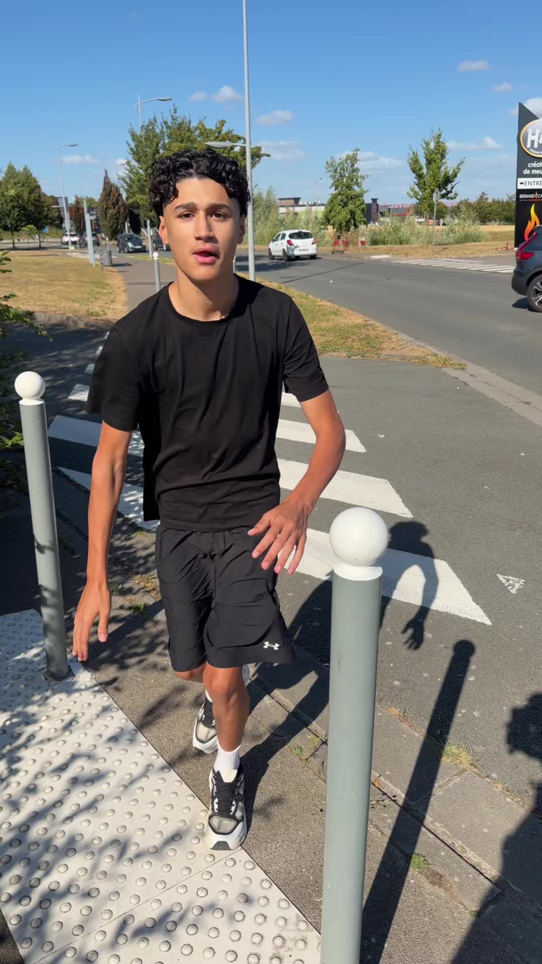 @R9B