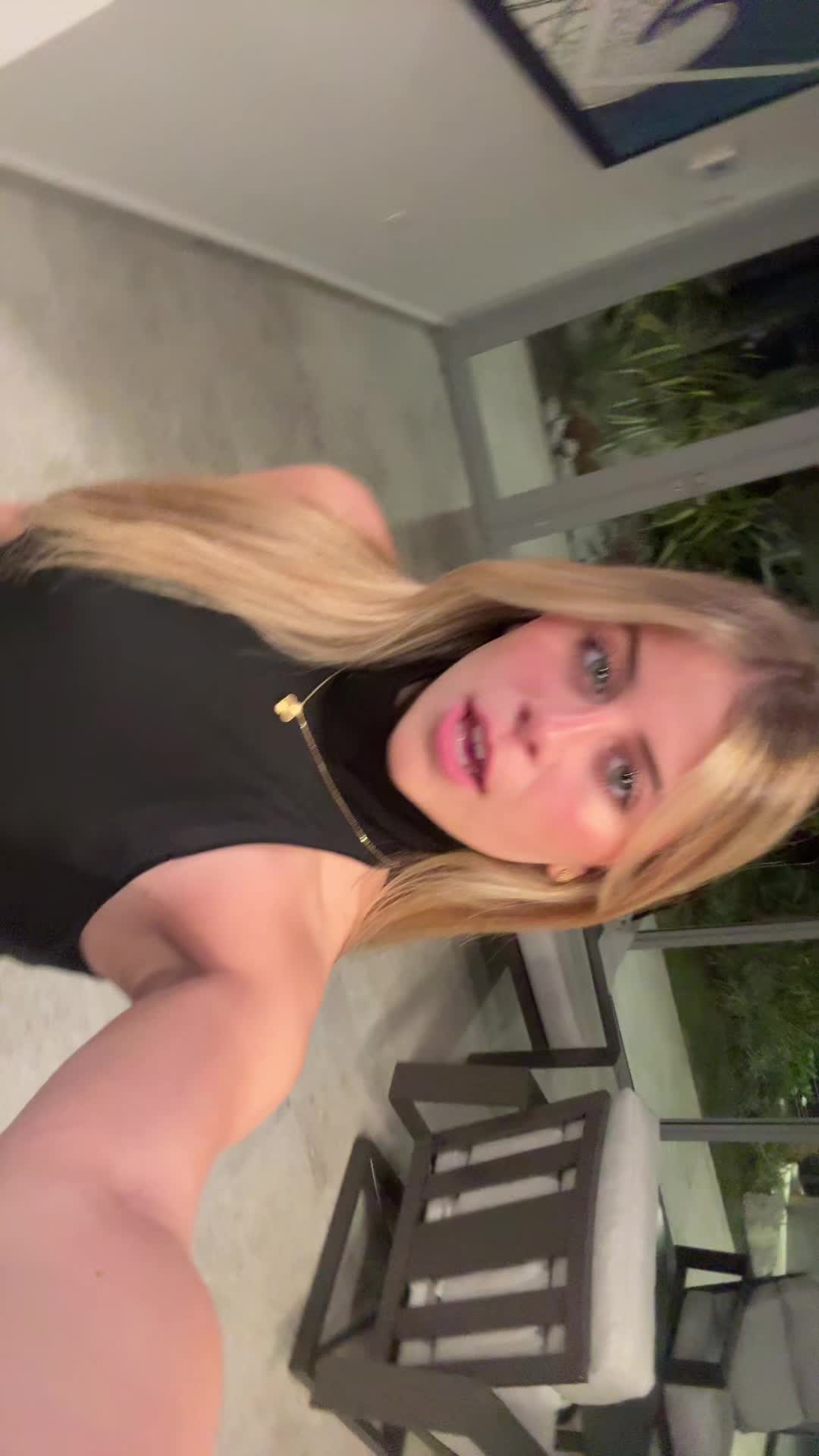 @👹
