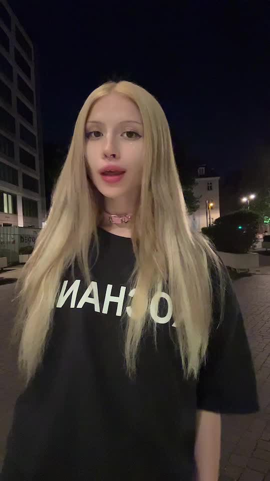 @^^