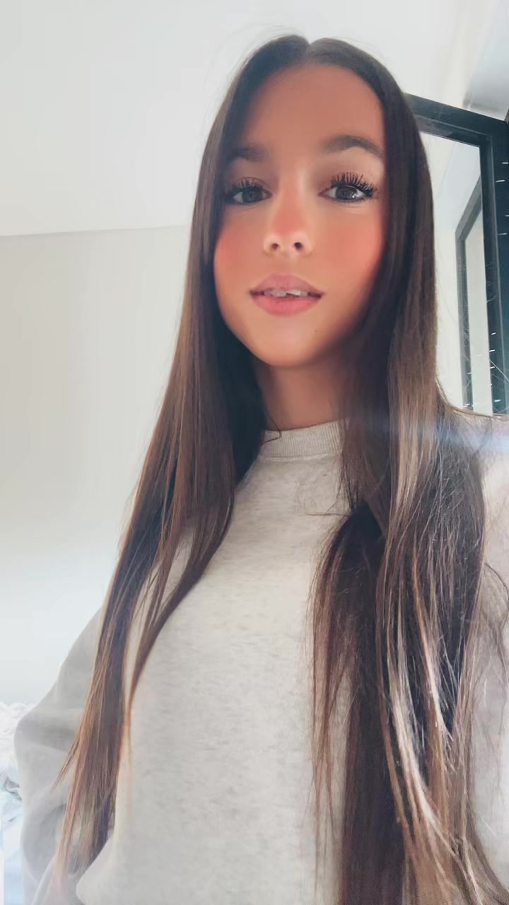@Loulou24