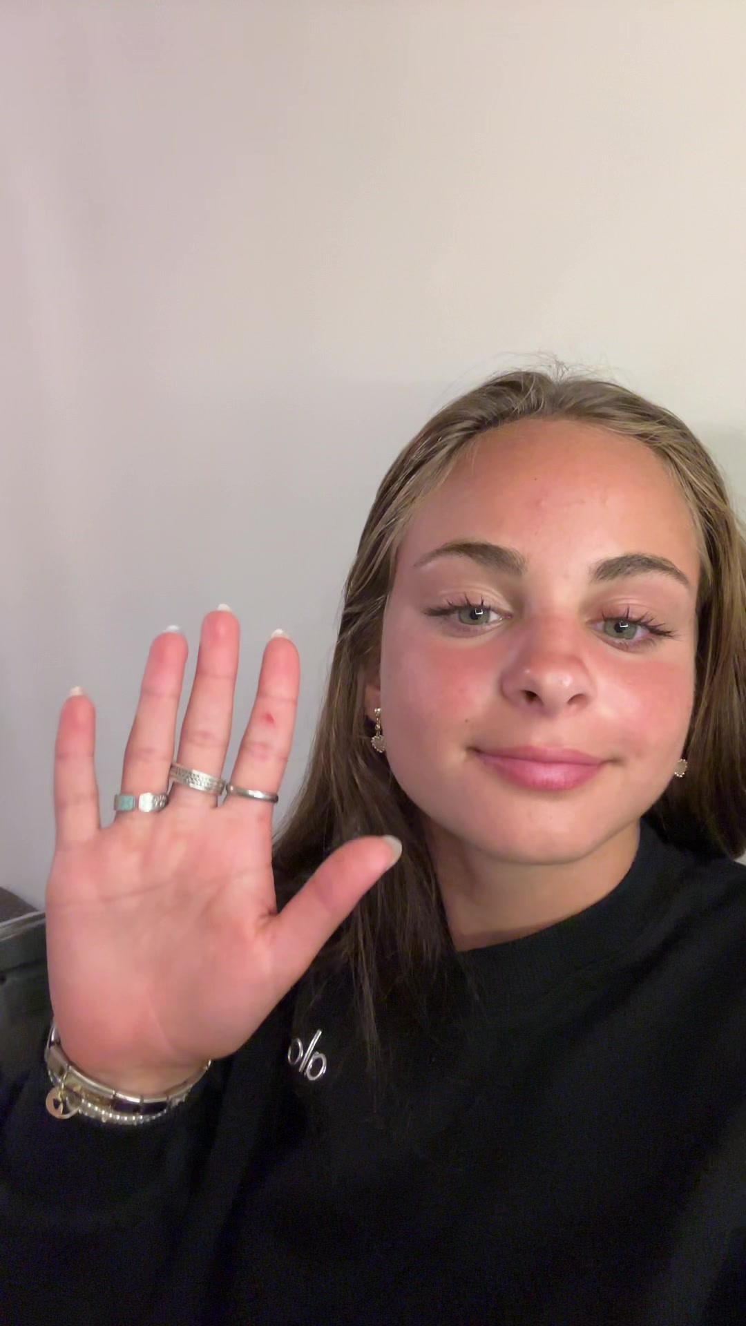 @hiiii