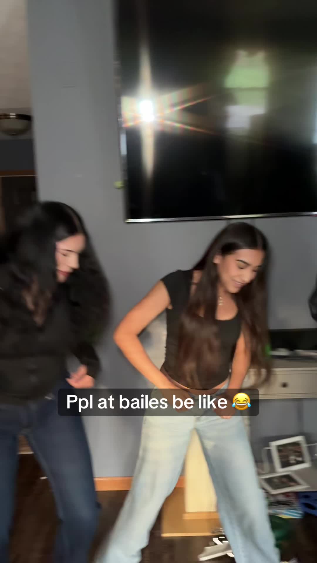 @Hermanas&ensp;V