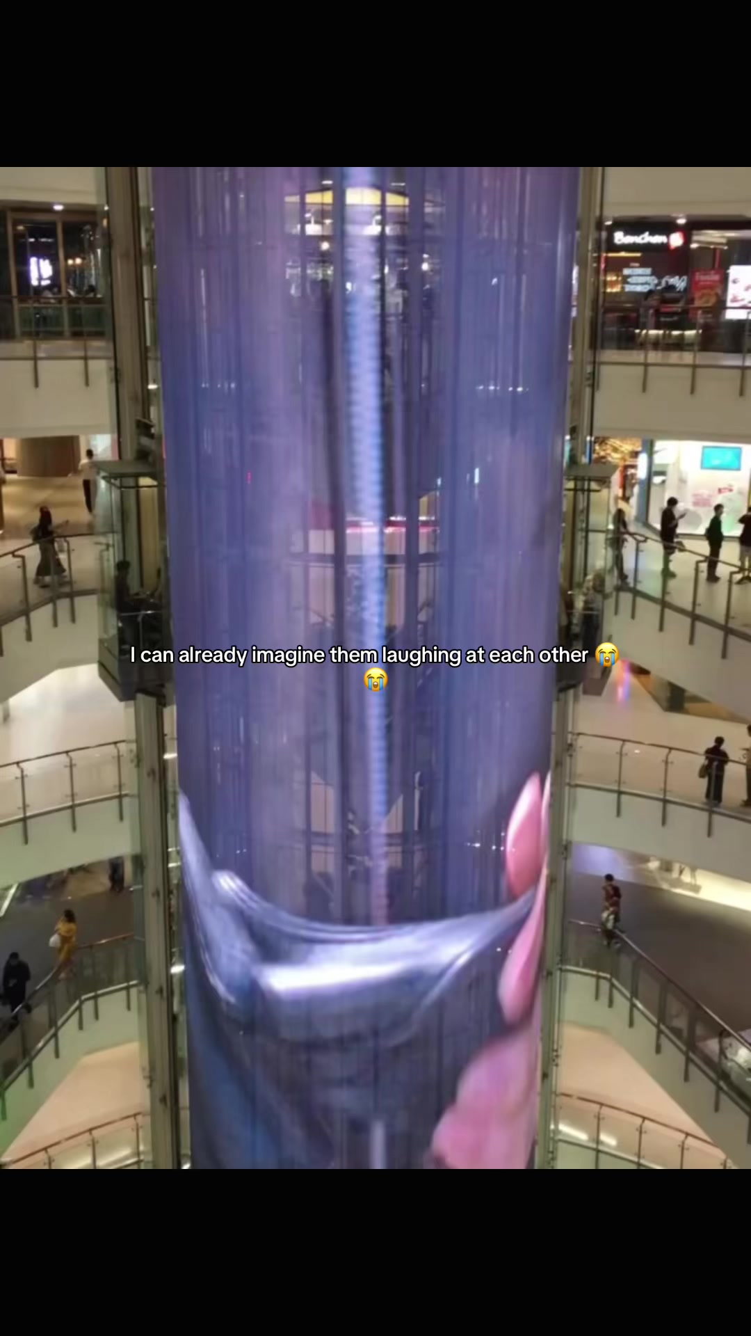 @⁷