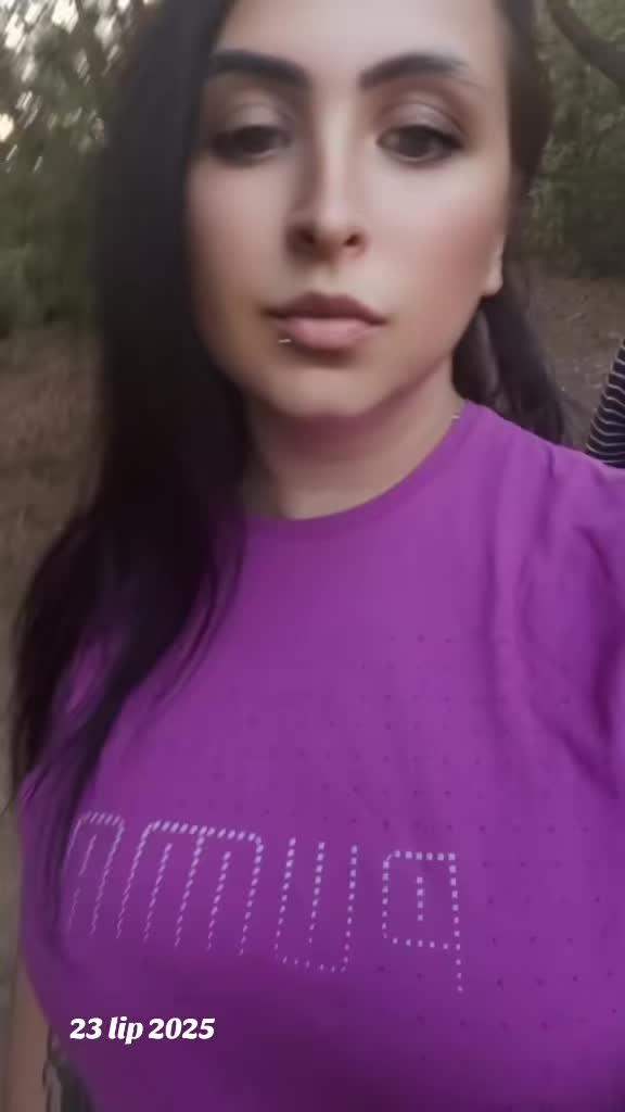 @Czoorna💋😈