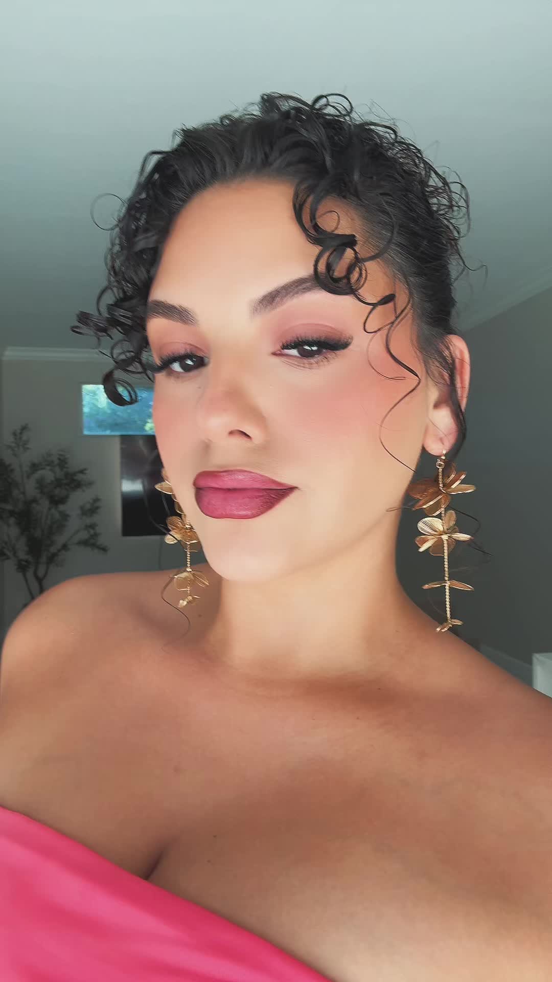 @itsclaudiaaguilar
