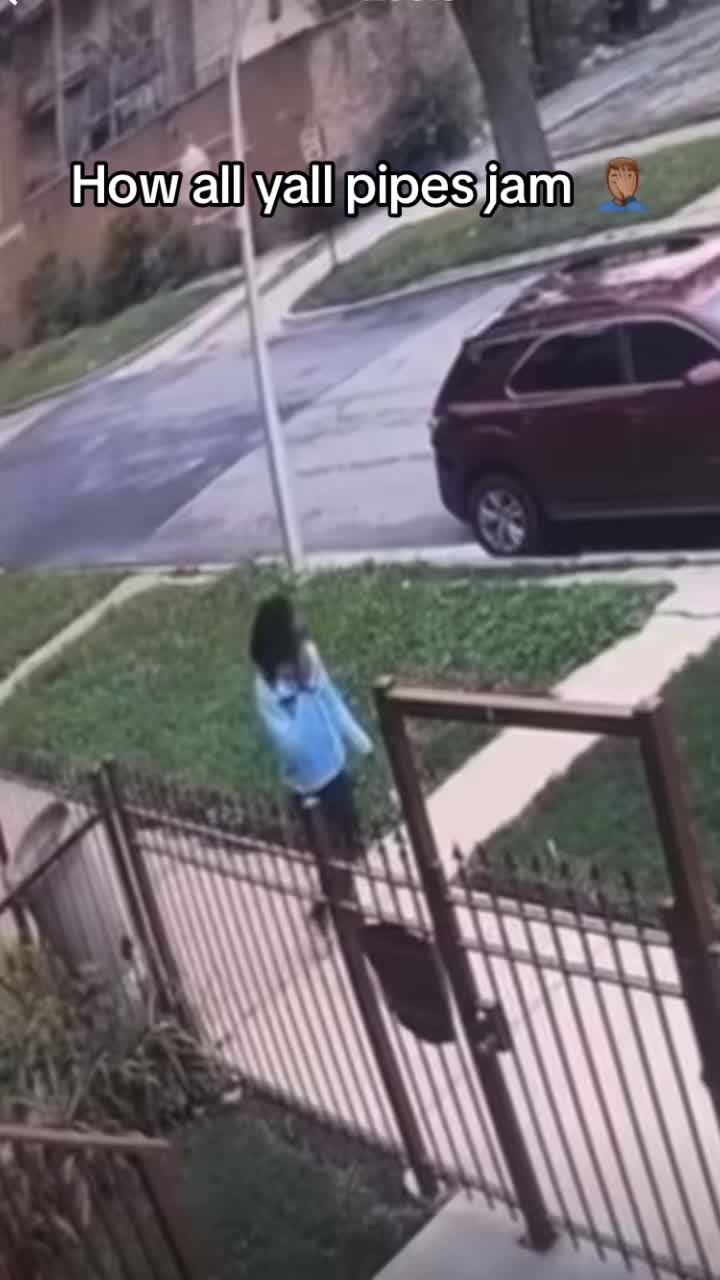 @️