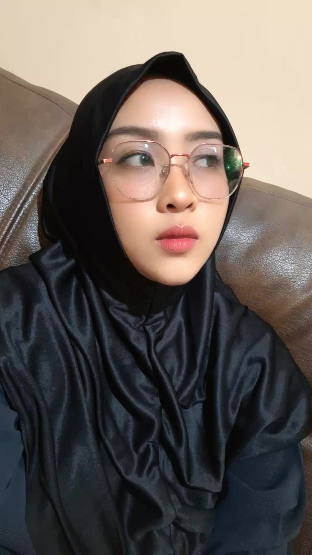 @Sofybintang
