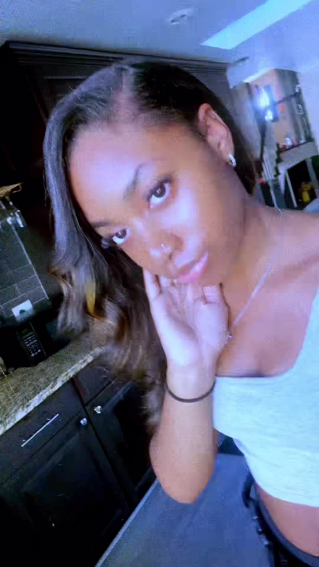 @kyrasecretaccountt