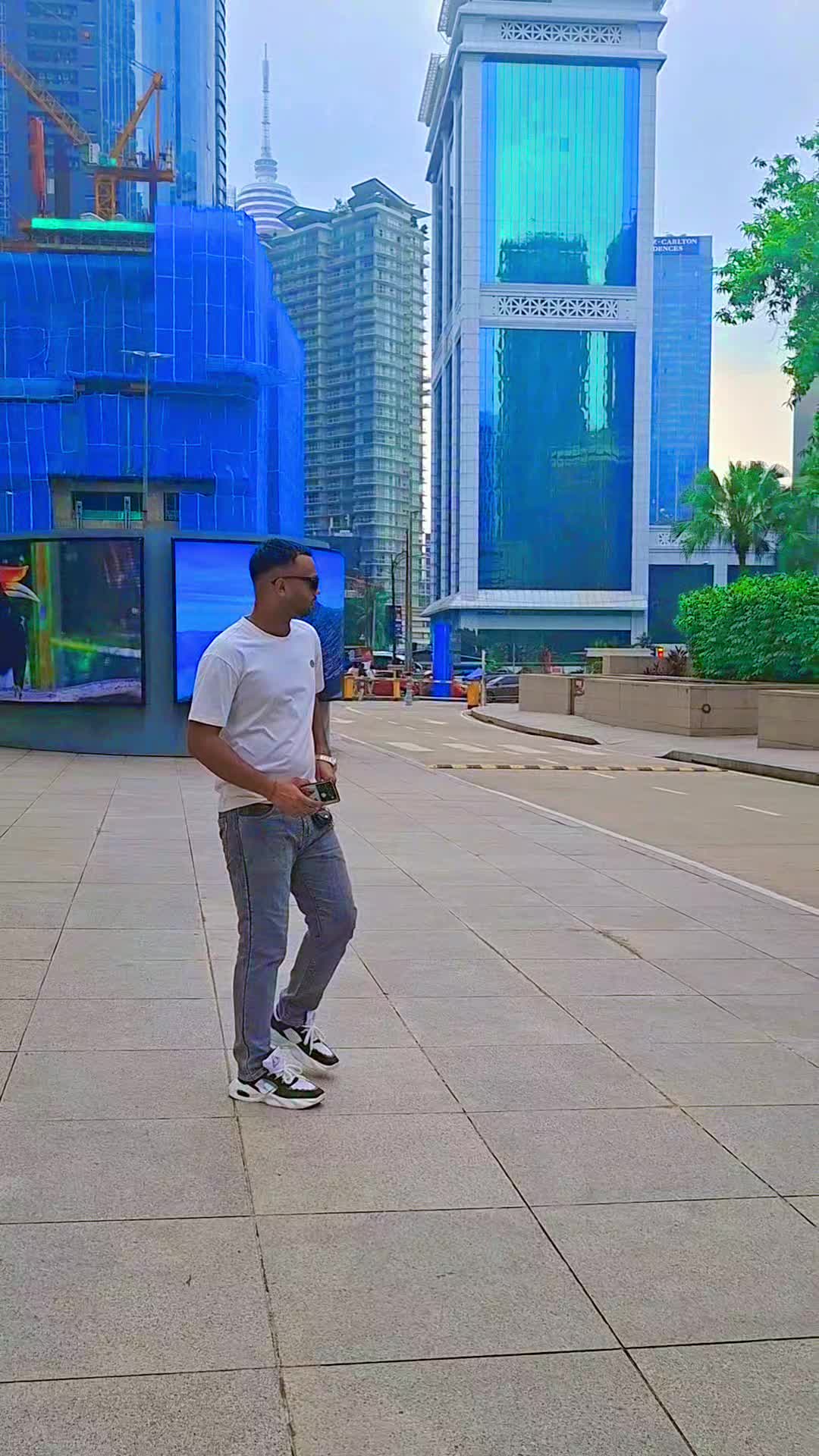 @꧁༺ Mr Chaudhary ༻꧂
