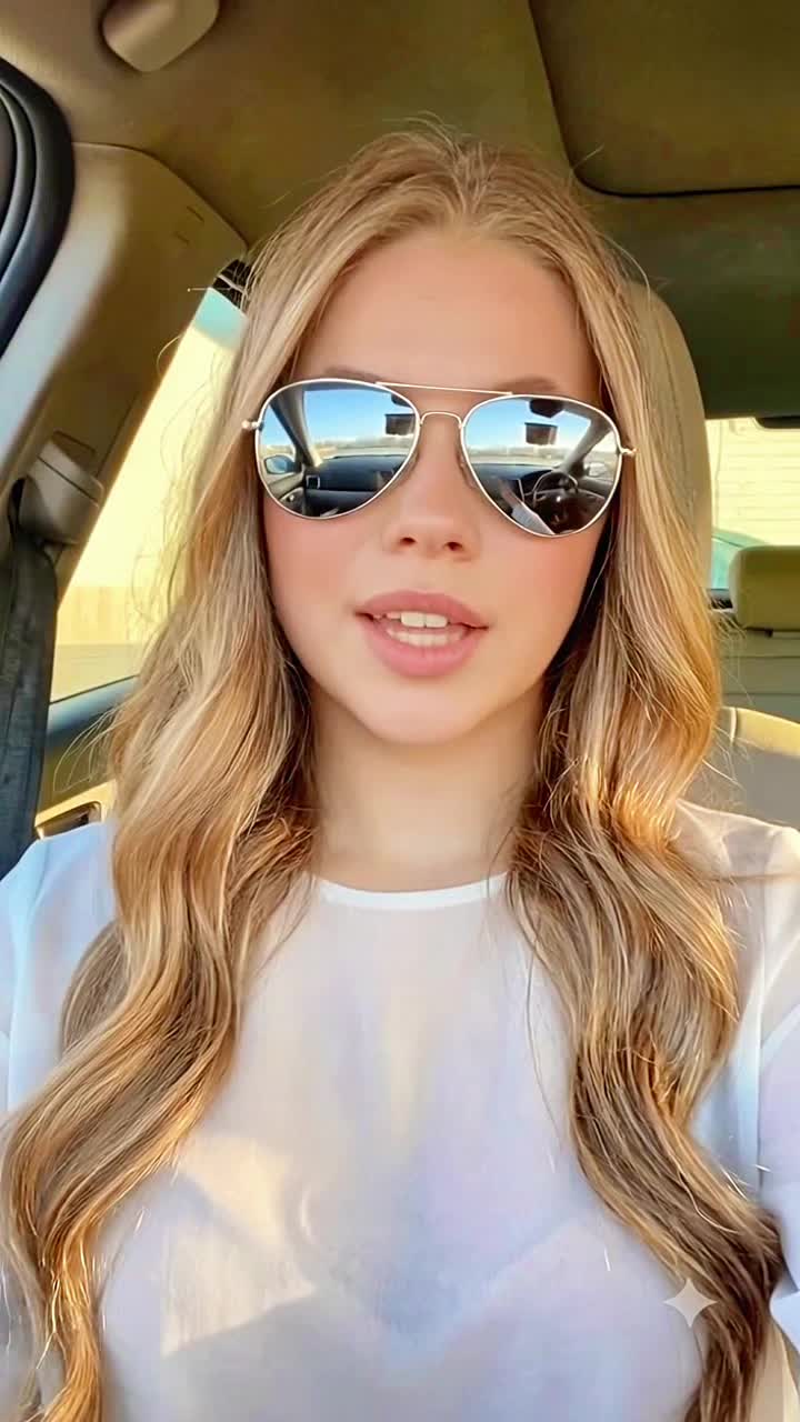 @❤️ NeonGoddess ❤️