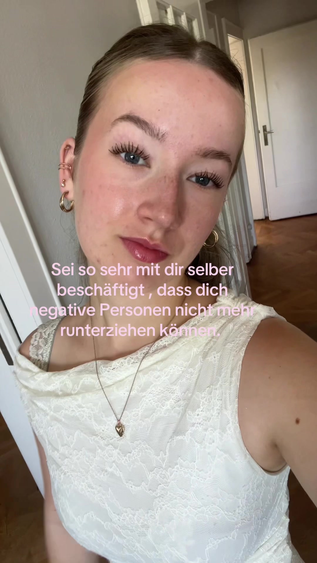 @Elina