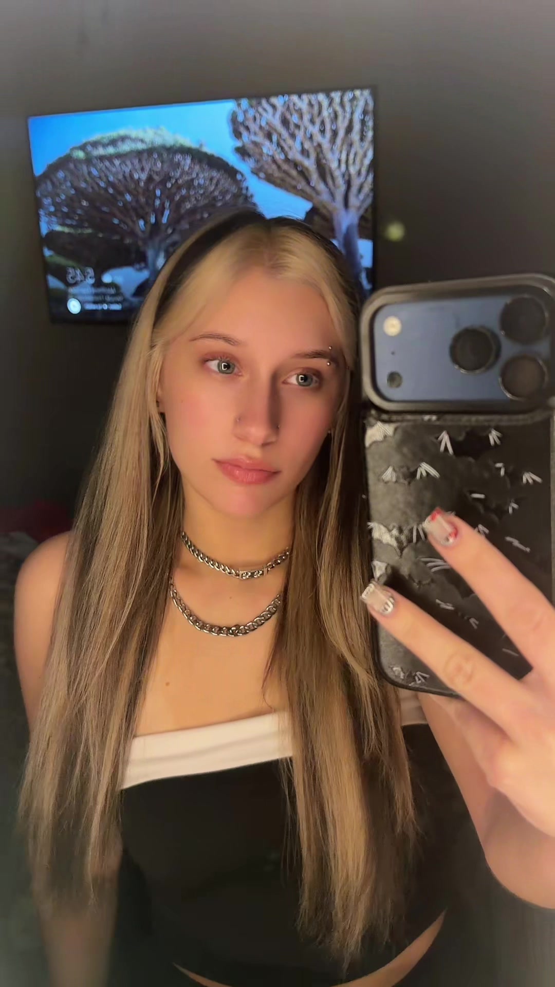 @𝒷𝑒𝓃𝓉𝓁𝑒𝓎 𝑔𝓇𝒶𝓎🧛🏻&zwj;♀️