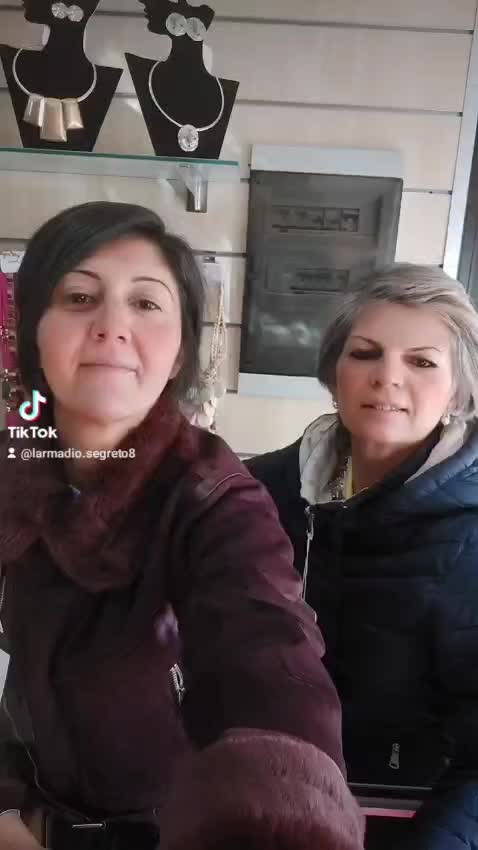 @Vera