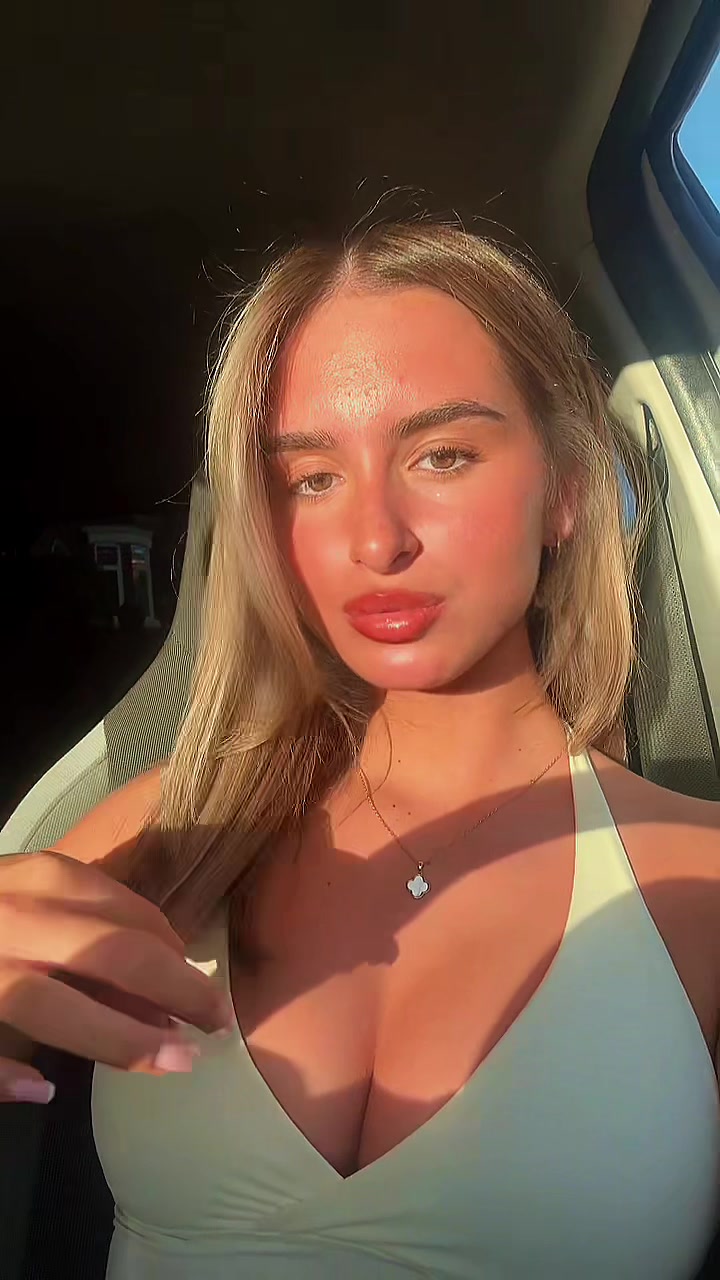 @Le☁️