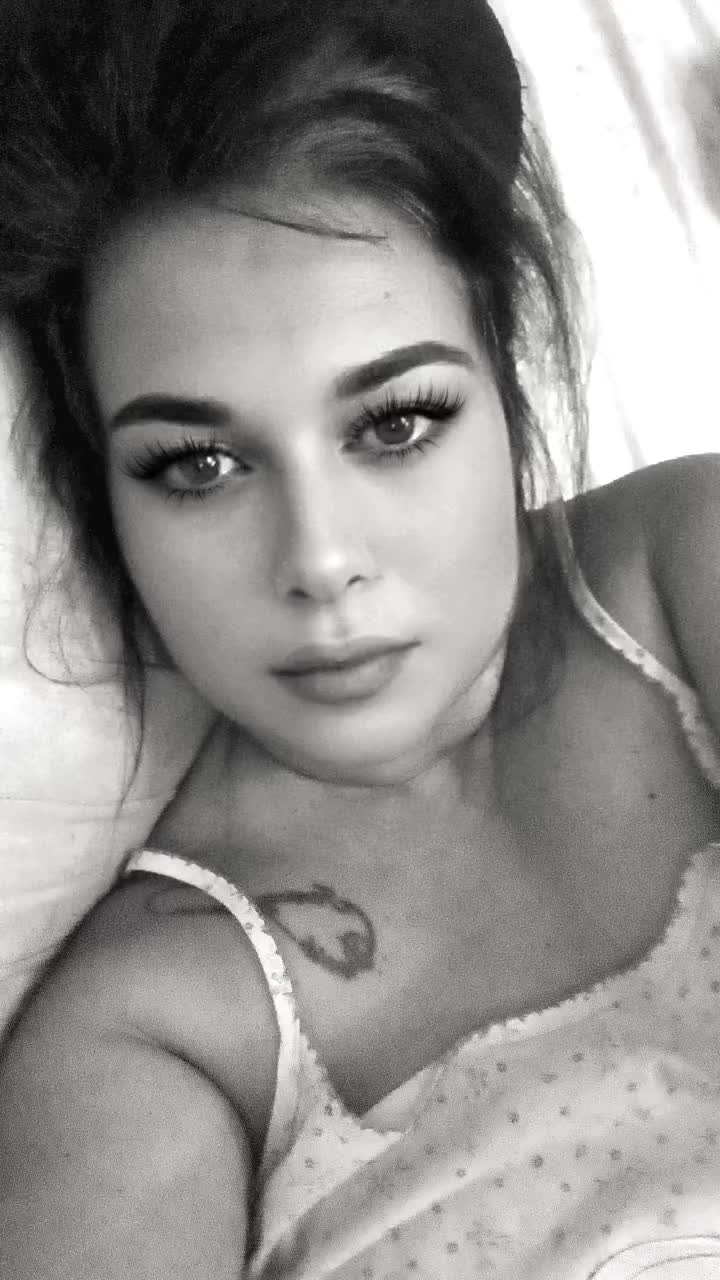 @donna ciretta bella
