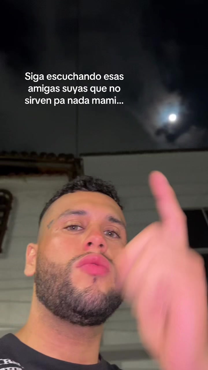 @S N O O Y Z