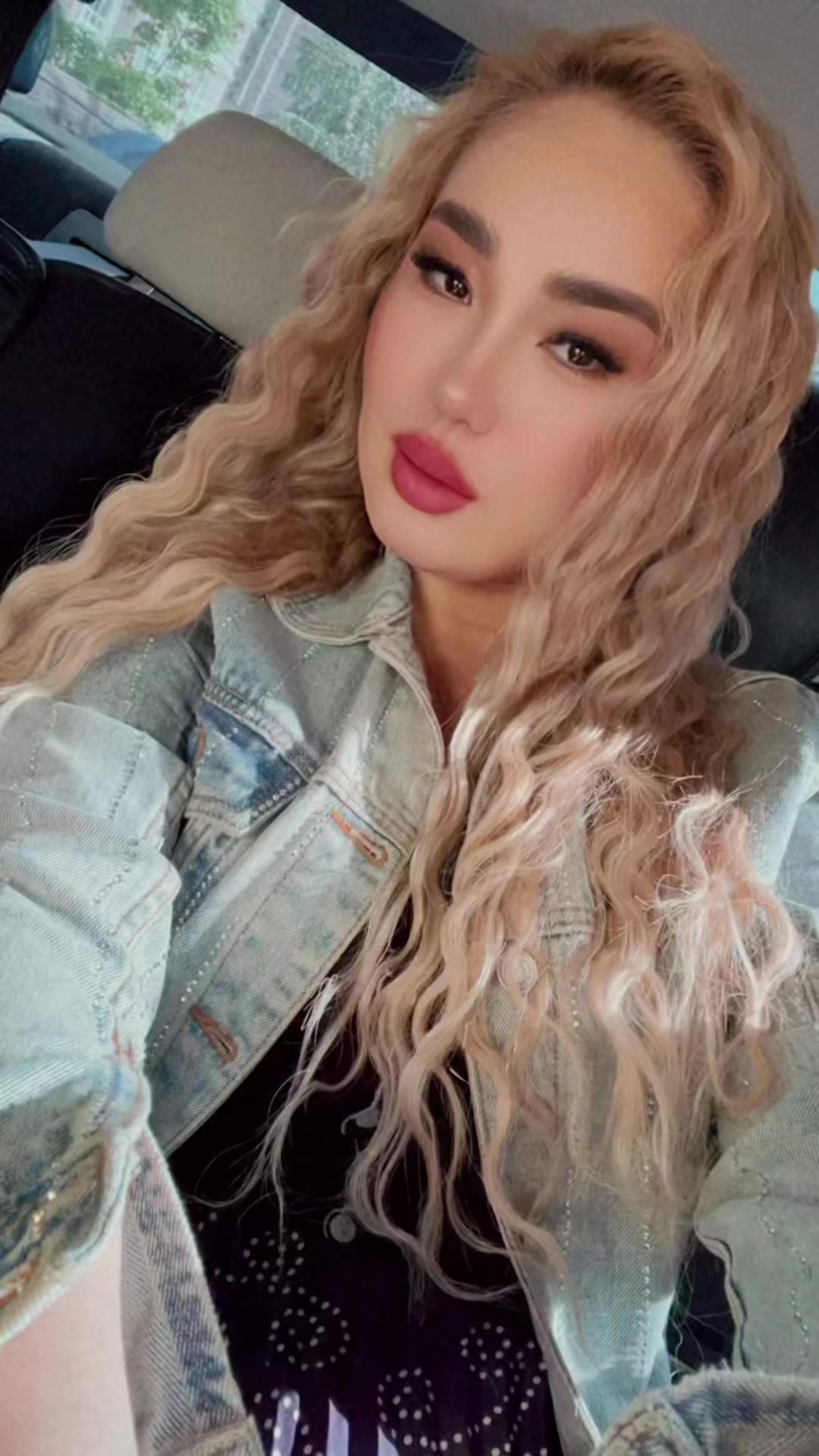 @Айгөлек