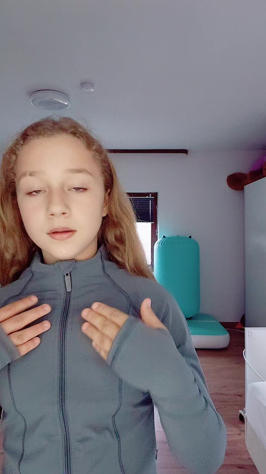 @zoeyzo