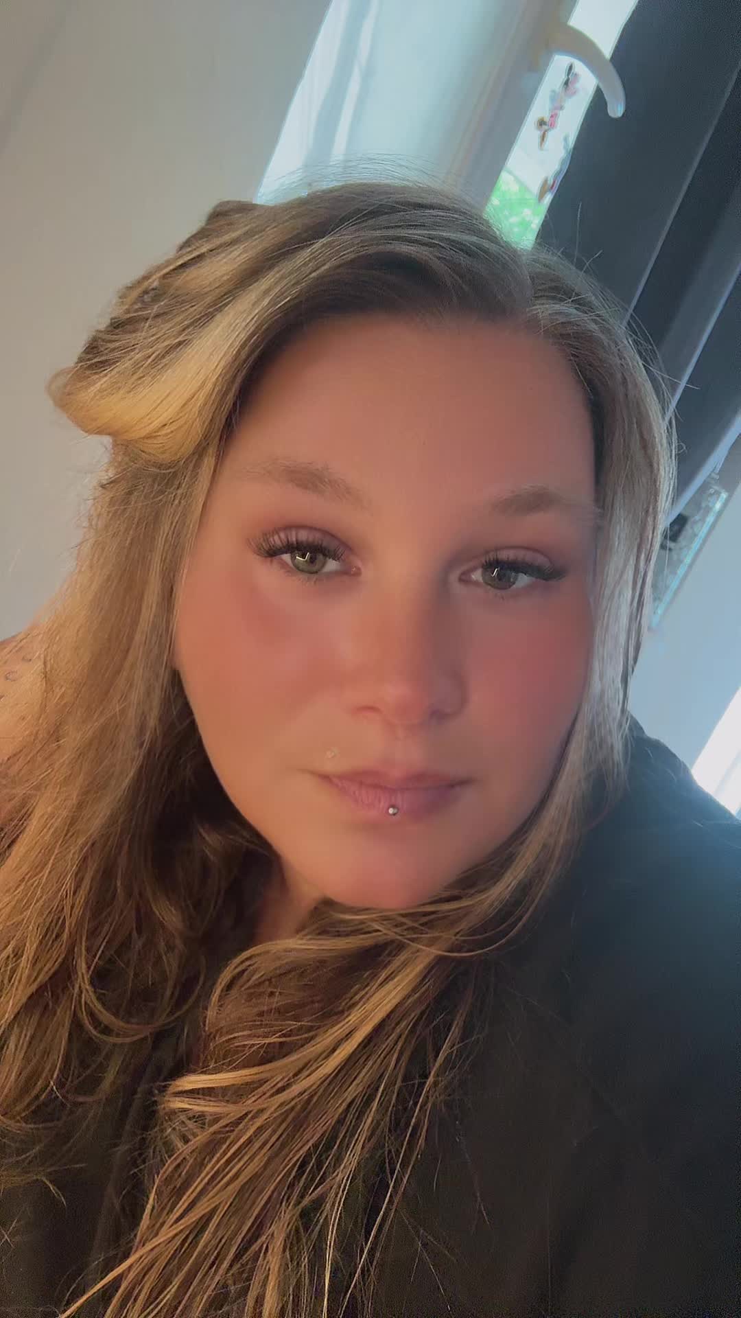 @LaBr&uuml;lly🥰