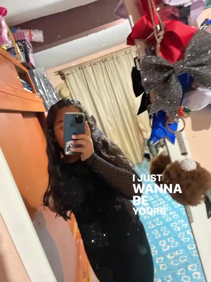 @𝐣𝐮𝐝𝐢𝐭𝐡 🫐