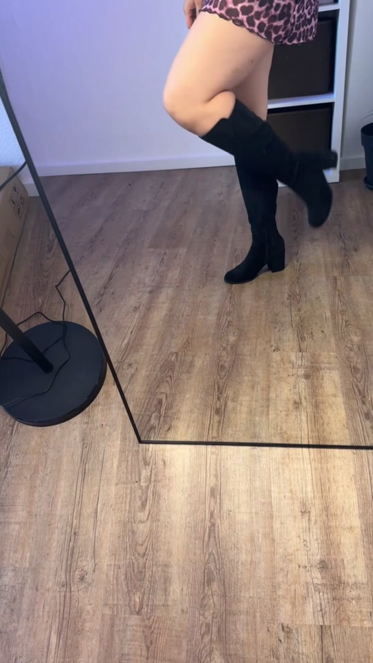 @M O N A | Chic Finds