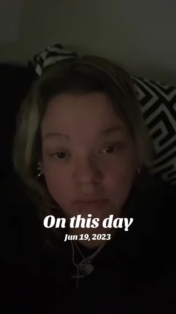 @😈😇Rebbecca🦿&hearts;️
