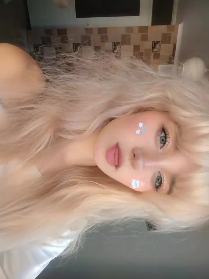 @𝓔𝓿𝓸𝓬𝓱𝓴𝓪🪽