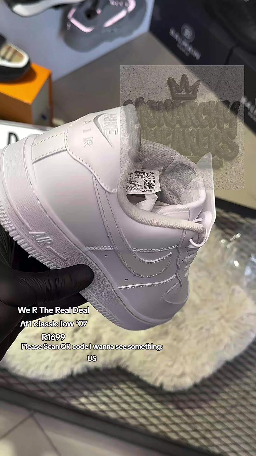 @Monarchy Sneakers