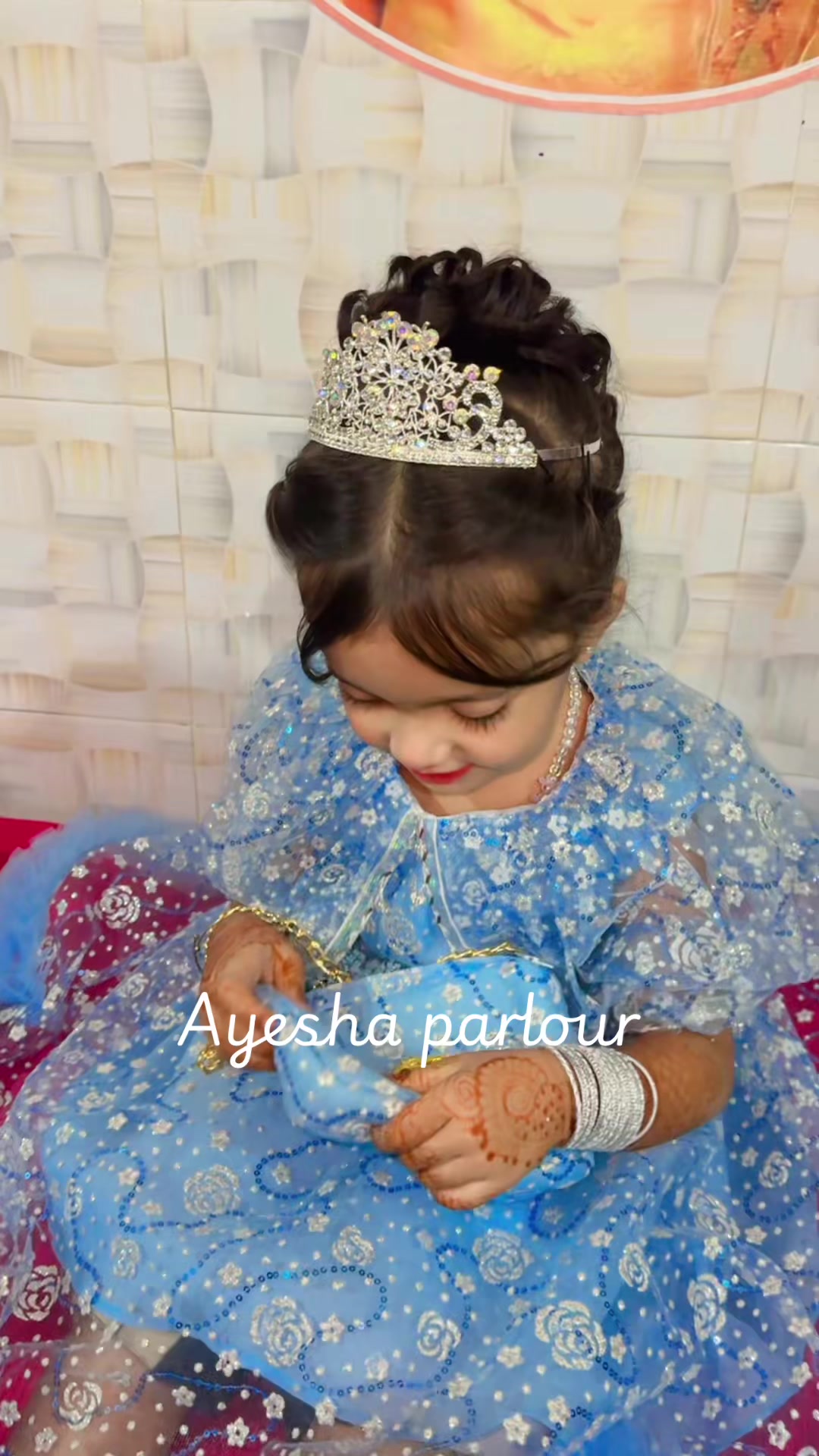 @Ayesha parlour