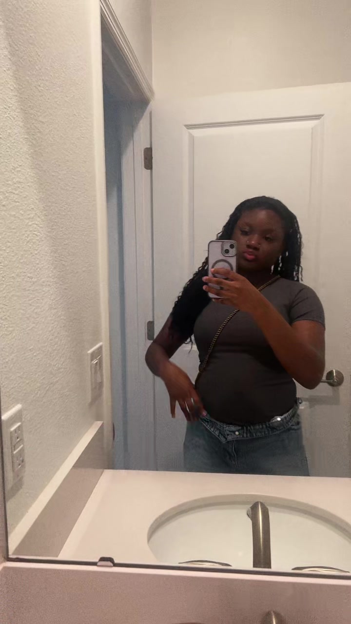 @axvslzn