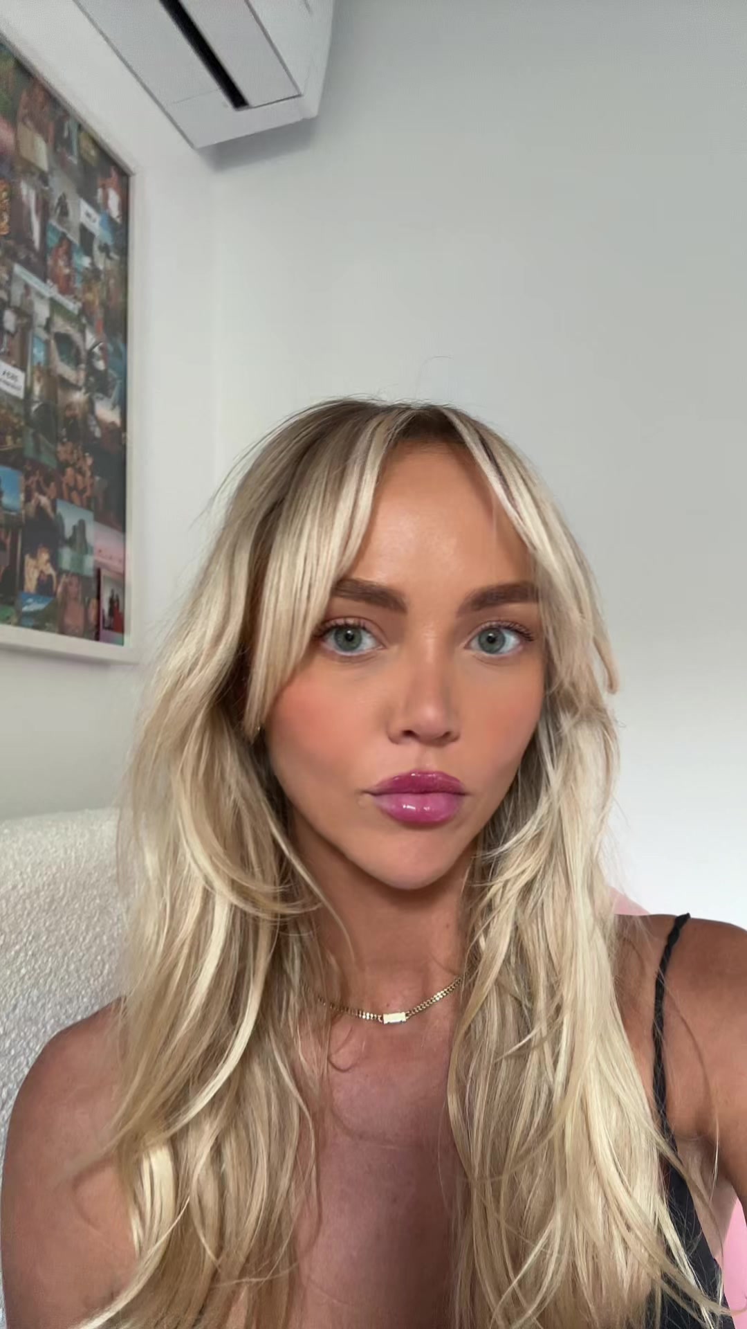 @annieknight28